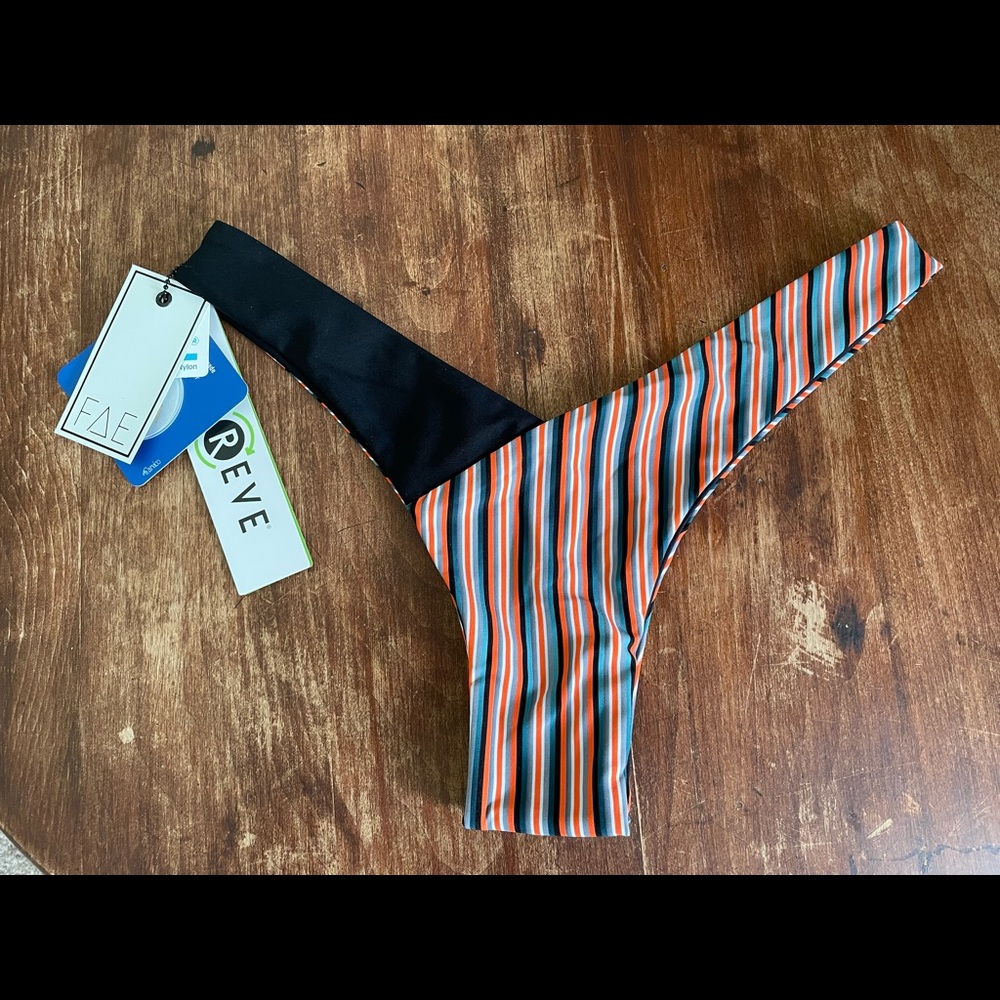 Fae thong bikini bottom size medium